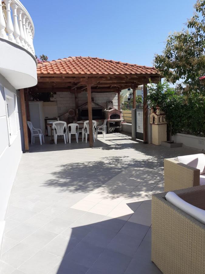 Vila Alegria Nea Iraklitsa Exterior foto