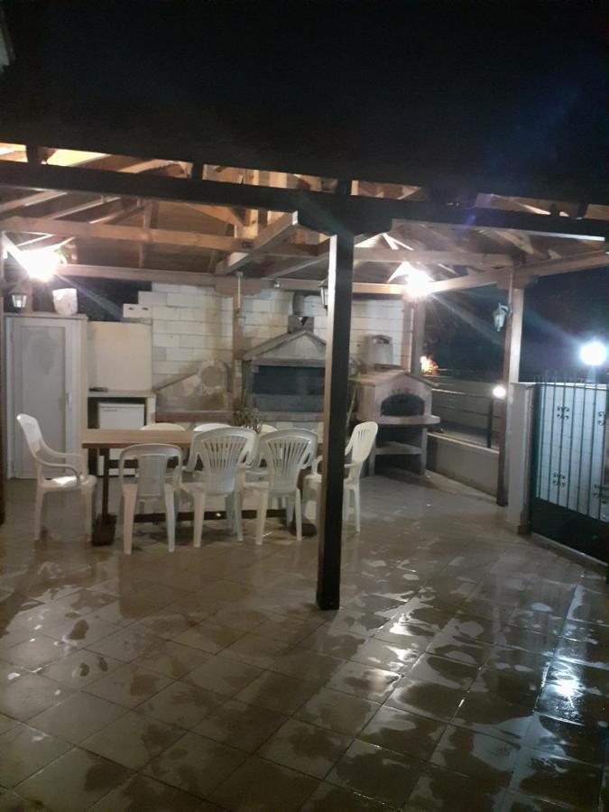 Vila Alegria Nea Iraklitsa Exterior foto